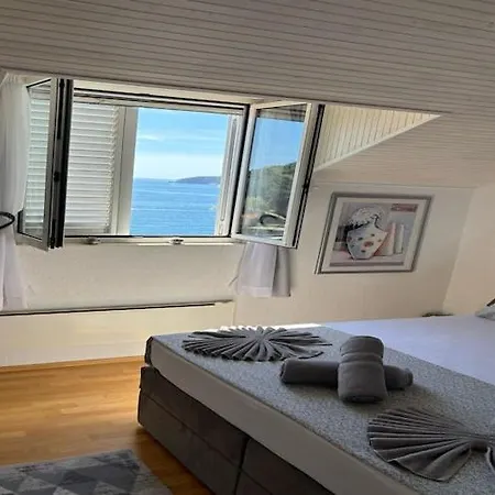 公寓 Indy's -two Bedroom With Balcony And Sea View *